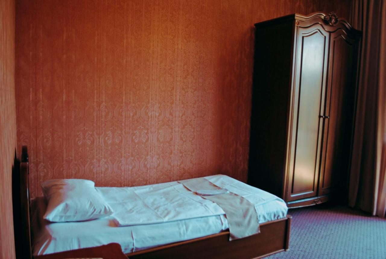 Hotel Sympatia Tbilisi Exterior photo